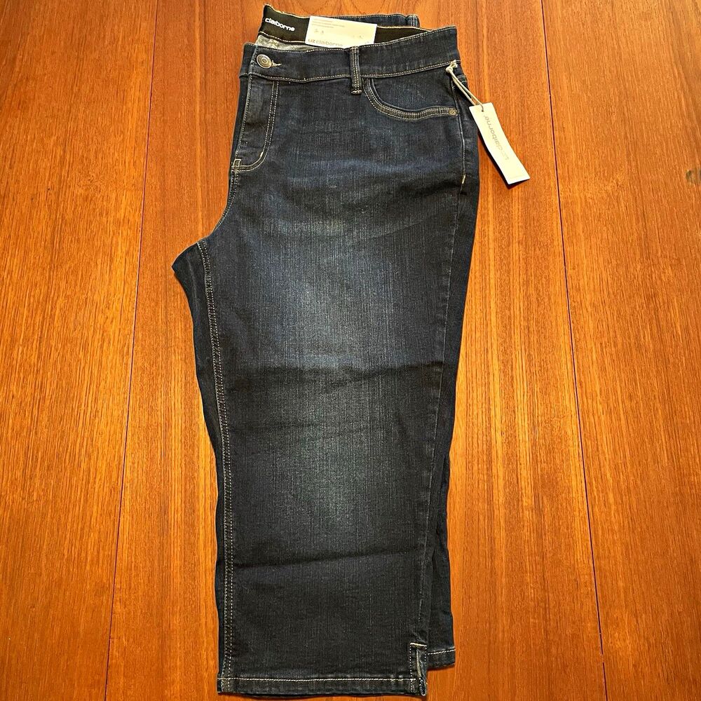 Liz Claiborne Sara Women's 16W Mid Rise Cropped Dark Wash Stretch Slimming Jeans